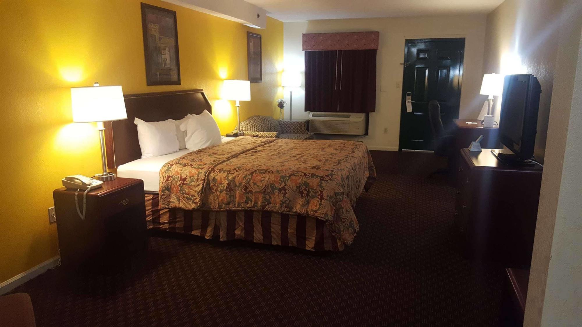 Red Roof Inn & Suites Рим Экстерьер фото